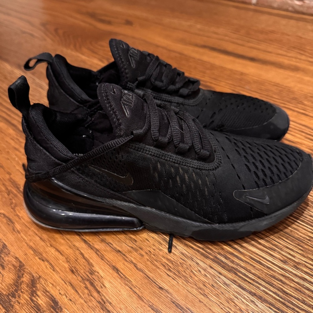 Nike Men's Black Air Max Sneakers
